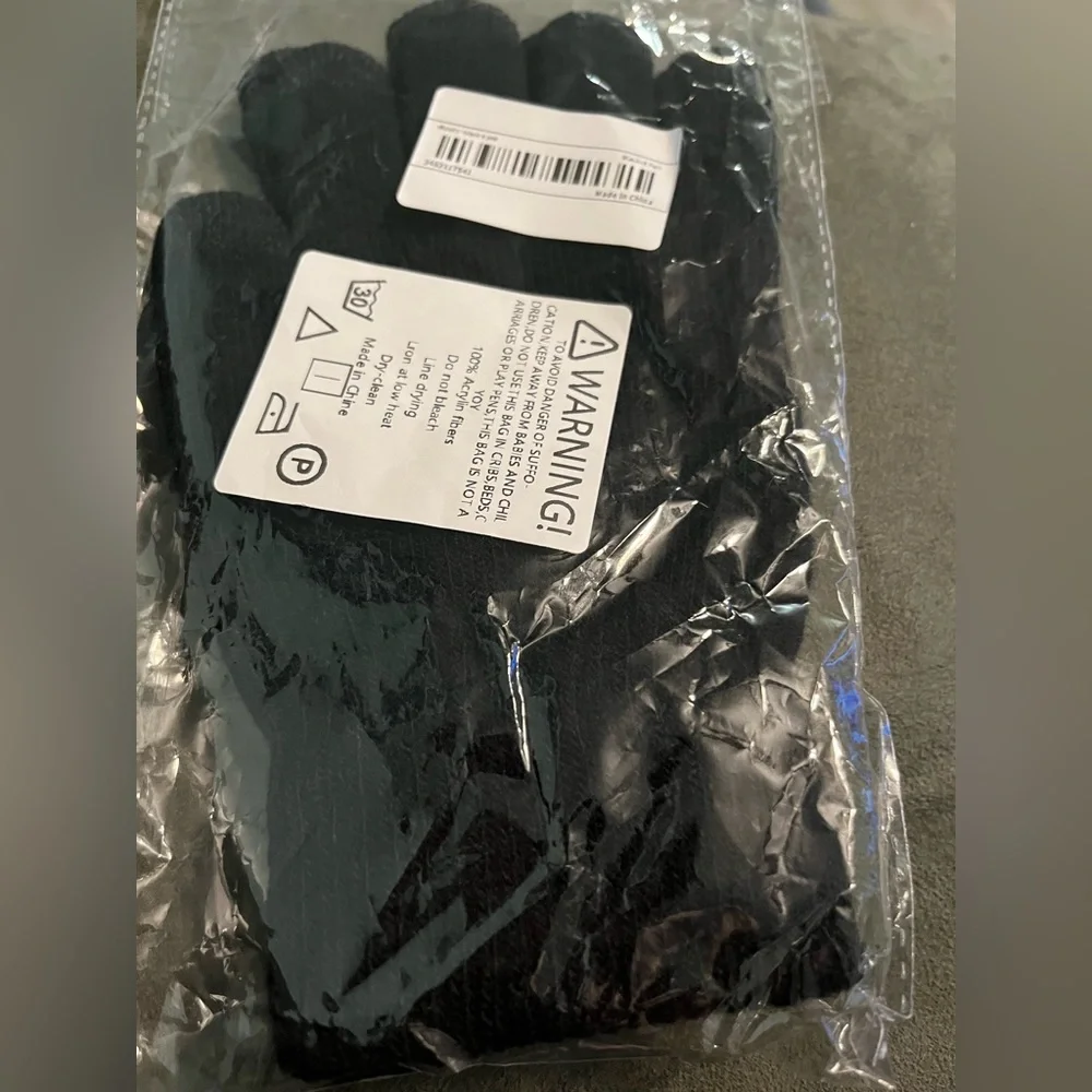 No Brand women’s gloves